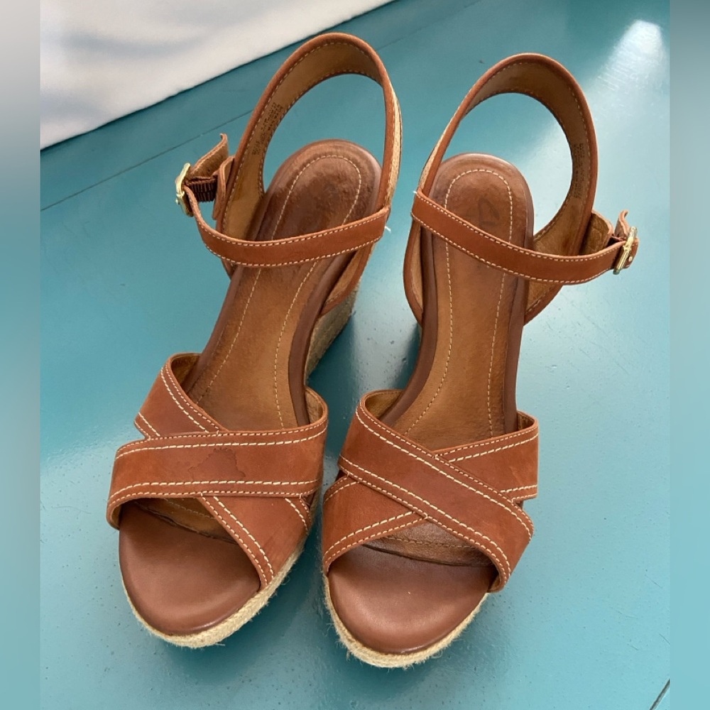 Clarks Tan Leather Wedges